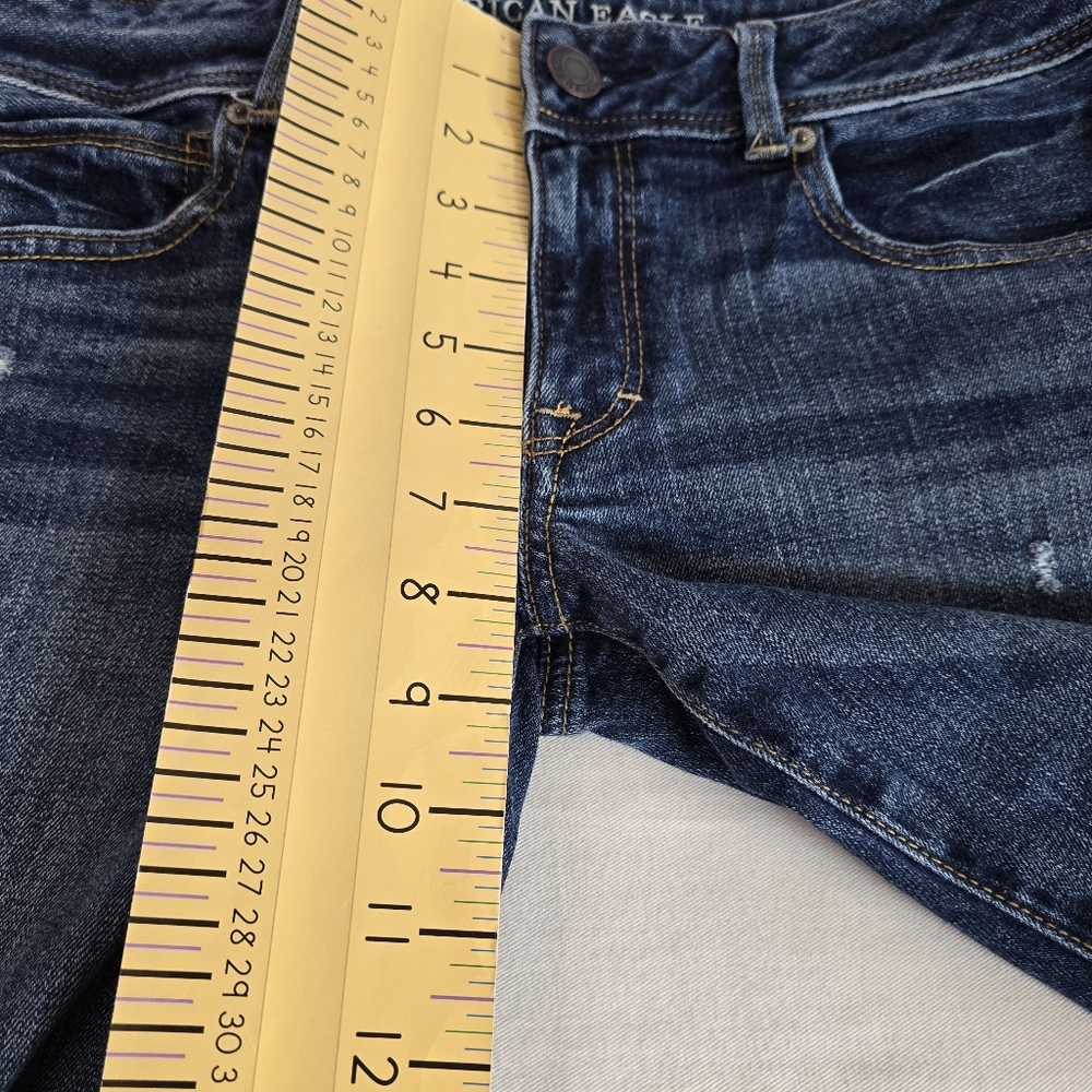 American Eagle Womens_Kick Boot "Stretch" 5 Pocket Distressed Jeans Size 8 Short - Picture 11 of 14
